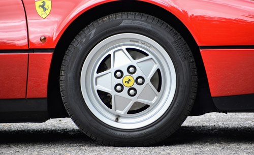 1988 Ferrari 328 GTS à venda (imagem 29 de 205)