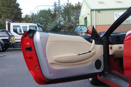 2002 Ferrari 360 Spider (Ex Frankie Dettori) In vendita (immagine 14 di 90)