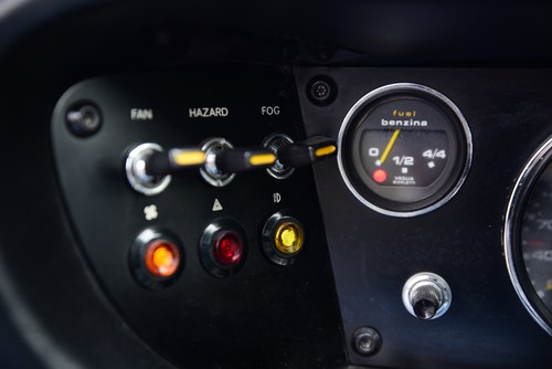 NO RESERVE - 1976 Ferrari 208 GT4 Dino zum Verkauf (Bild 18 von 99)