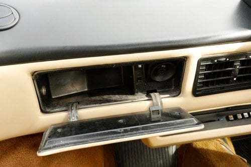 1982 Ferrari Mondial 8 In vendita (immagine 30 di 129)