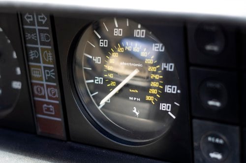 1982 Ferrari Mondial 8 In vendita (immagine 117 di 212)