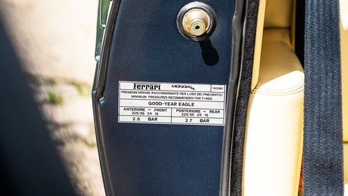 1993 Ferrari Mondial T In vendita (immagine 50 di 195)