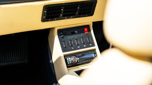 1993 Ferrari Mondial T In vendita (immagine 32 di 195)