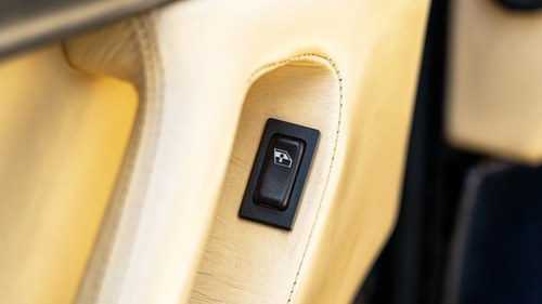 1993 Ferrari Mondial T In vendita (immagine 56 di 195)