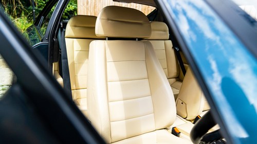 1993 Ferrari Mondial T In vendita (immagine 40 di 195)