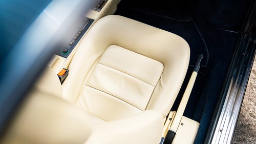 1993 Ferrari Mondial T In vendita (immagine 43 di 195)