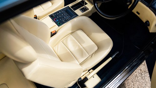 1993 Ferrari Mondial T In vendita (immagine 42 di 195)