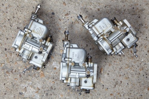 Ferrari 250 Weber 36DCS Carburetors X3 zum Verkauf (Bild 1 von 15)