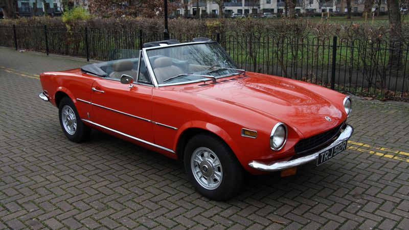 1977 Fiat 124 Spider For Sale (picture 1 of 136)