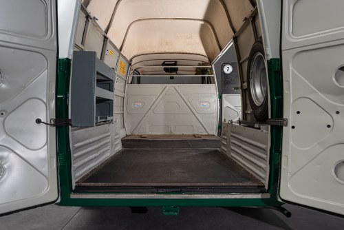 1982 Fiat 238 (Assistenza Rally Alitalia) till salu (bild 18 av 85)