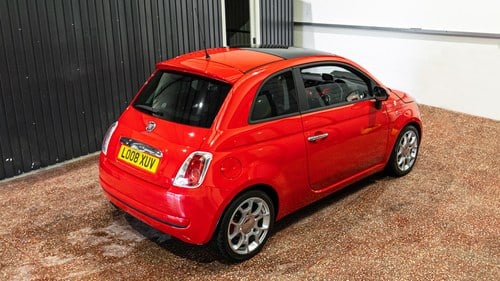 2008 Fiat 500 ‘Ferrari Dealer’ Edition En venta (imagen 2 de 75)