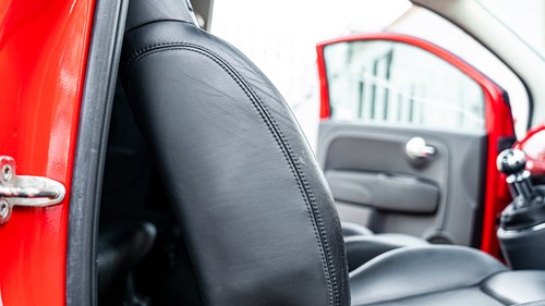 2008 Fiat 500 ‘Ferrari Dealer’ Edition En venta (imagen 39 de 75)