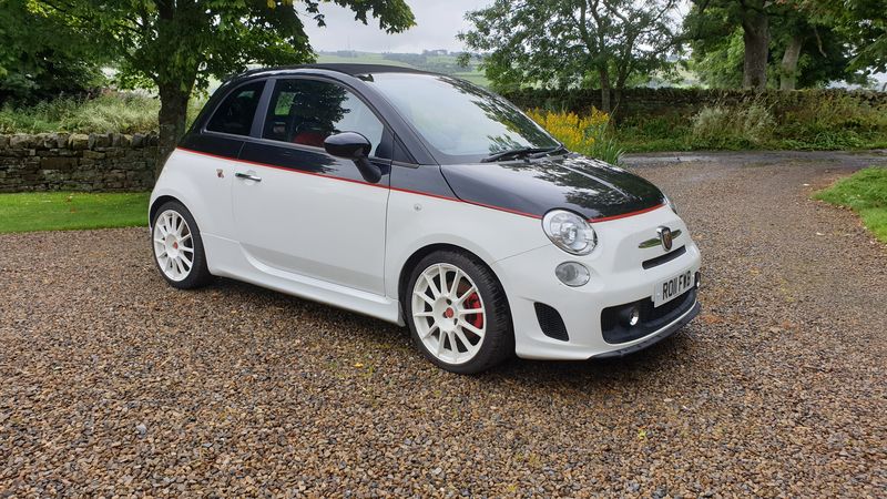 RESERVE LOWERED - 2011 Abarth 500C Esseesse For Sale (picture 1 of 93)