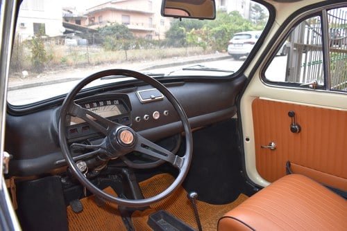 1970 Fiat 500L à vendre (picture 40 of 251)