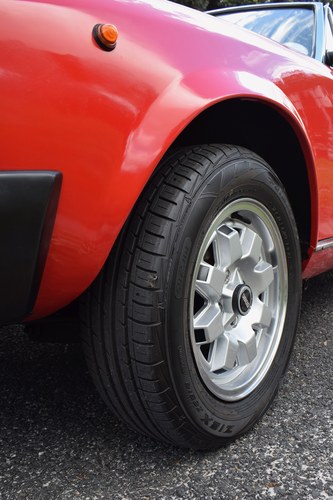 1986 Fiat Pininfarina 124 Spyder Europa zum Verkauf (Bild 17 von 45)