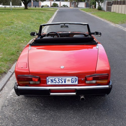 1986 Fiat Pininfarina 124 Spyder Europa zum Verkauf (Bild 9 von 45)