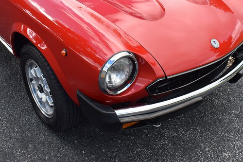 1986 Fiat Pininfarina 124 Spyder Europa zum Verkauf (Bild 33 von 45)