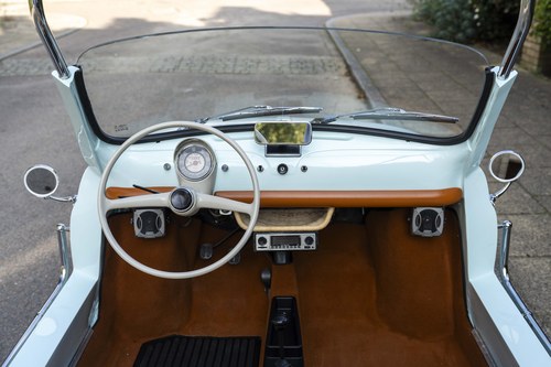 1972 Fiat 500 Jolly Evocation Owned by Lando Norris In vendita (immagine 13 di 115)