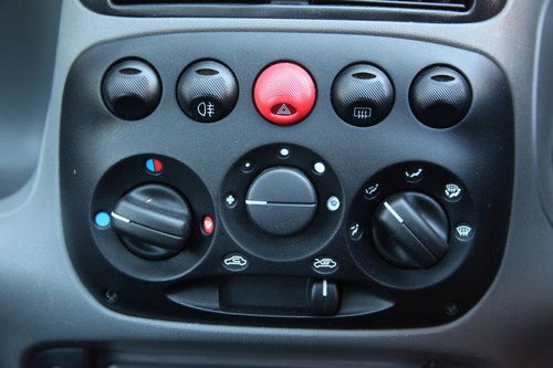 NO RESERVE - 2000 Fiat Cinquecento SX For Sale (picture 53 of 115)