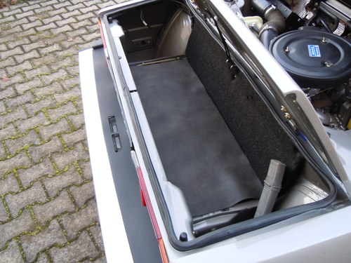 1982 Fiat X 1/9 Five-Speed Te koop (foto 21 van 66)