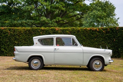 1961 Ford Anglia deluxe For Sale (picture 6 of 188)
