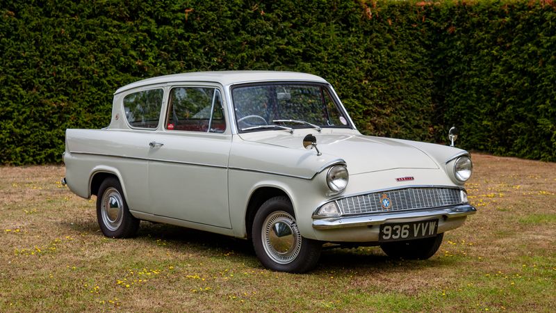 1961 Ford Anglia deluxe In vendita (immagine 1 di 188)