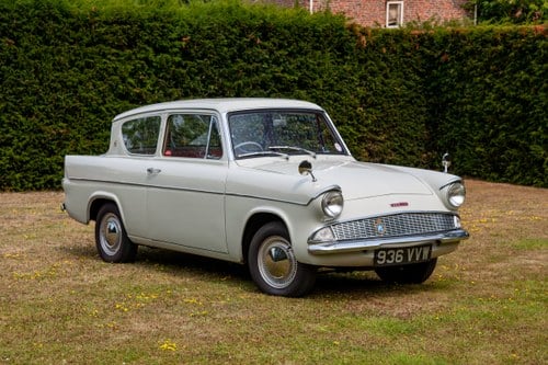 1961 Ford Anglia deluxe For Sale (picture 1 of 188)