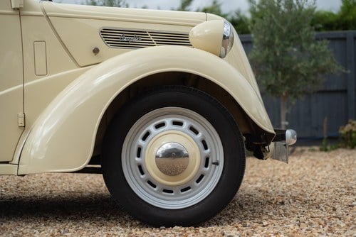 1952 Ford Anglia till salu (bild 26 av 133)