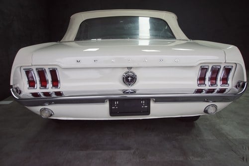 1967 Ford Mustang Convertible In vendita (immagine 10 di 62)