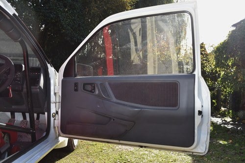 1986 Ford Sierra RS Cosworth For Sale (picture 25 of 94)