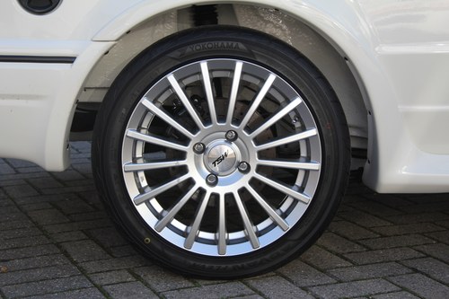 1989 Ford Escort XR3i à vendre (picture 16 of 119)