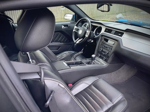 2010 Ford Mustang GT 5-litre V8 LHD zum Verkauf (Bild 47 von 144)