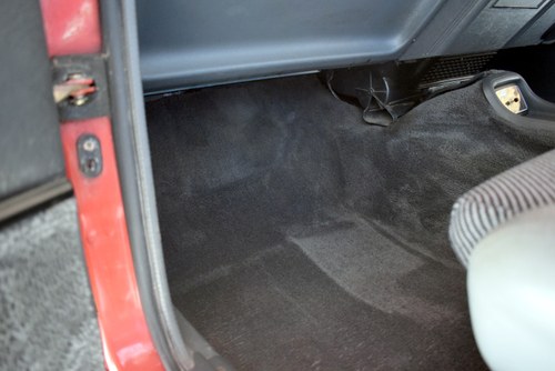 1987 Ford Capri 2.8i Special Te koop (foto 47 van 158)