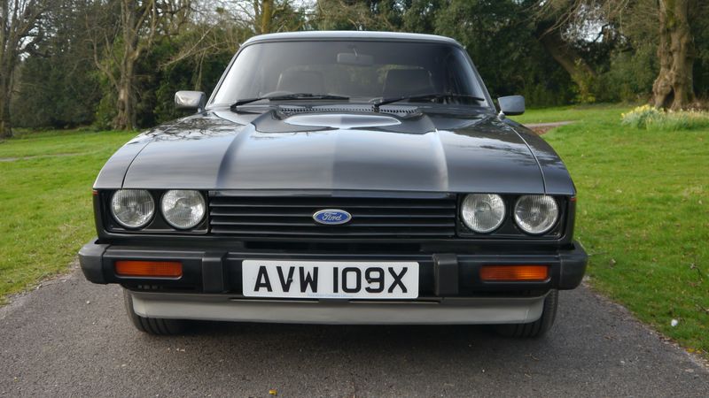 1981 Ford Capri 2.8 injection For Sale (picture 1 of 144)