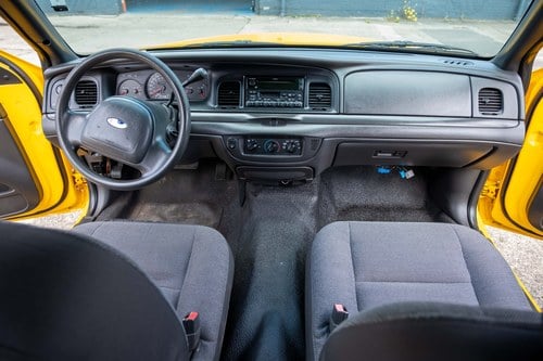 2003 Ford Crown Victoria New York Taxi For Sale (picture 27 of 119)