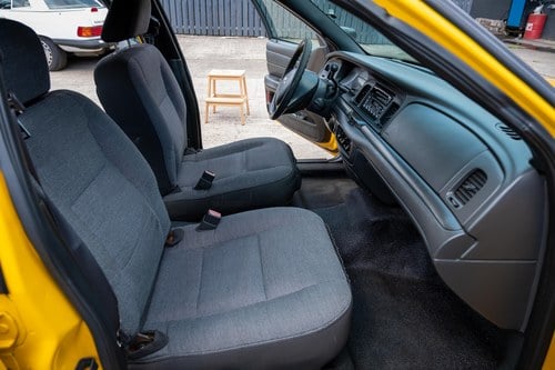 2003 Ford Crown Victoria New York Taxi For Sale (picture 28 of 119)