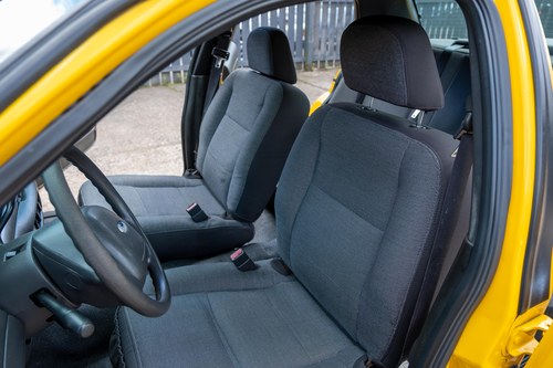 2003 Ford Crown Victoria New York Taxi For Sale (picture 41 of 119)