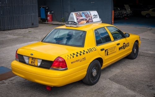2003 Ford Crown Victoria New York Taxi For Sale (picture 6 of 119)