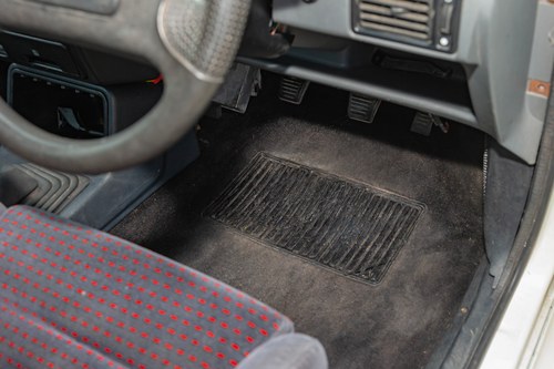 1991 Ford Escort XR3i For Sale (picture 37 of 208)