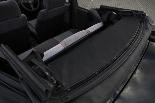 NO RESERVE - 1984 Ford Escort XR3i 1.6i Cabriolet Mk III In vendita (immagine 39 di 73)