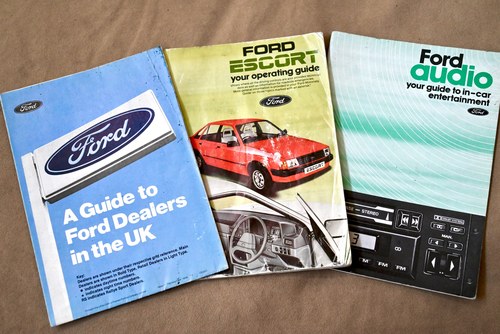 NO RESERVE - 1984 Ford Escort XR3i 1.6i Cabriolet Mk III In vendita (immagine 72 di 73)