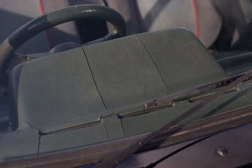 NO RESERVE - 1984 Ford Escort XR3i 1.6i Cabriolet Mk III In vendita (immagine 34 di 73)