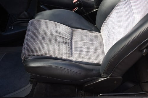 1990 Ford Escort XR3i Cabriolet In vendita (immagine 66 di 158)