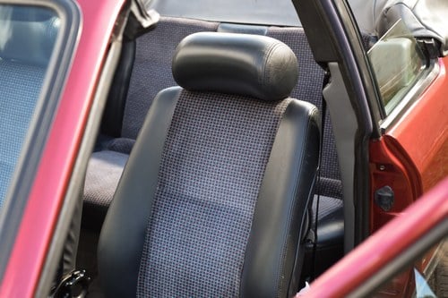 1990 Ford Escort XR3i Cabriolet In vendita (immagine 65 di 158)