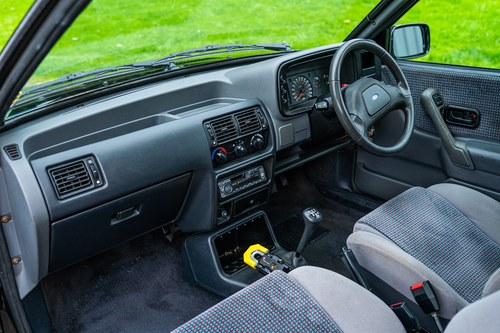 1989 Ford Escort XR3i In vendita (immagine 43 di 141)