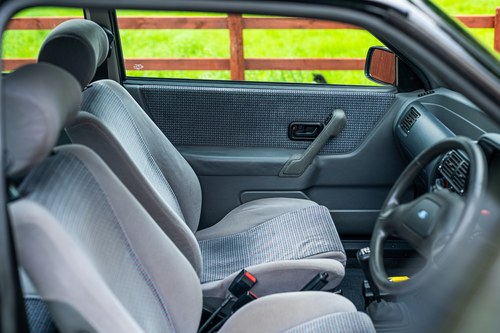 1989 Ford Escort XR3i In vendita (immagine 49 di 141)