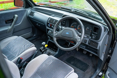 1989 Ford Escort XR3i In vendita (immagine 24 di 141)