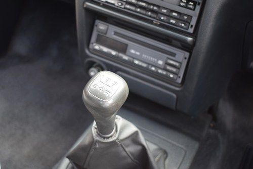 1993 Ford Escort XR3i till salu (bild 33 av 103)