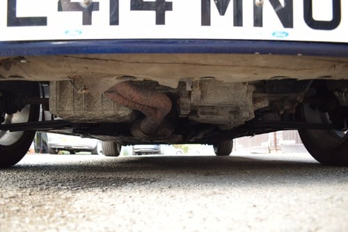 1993 Ford Escort XR3i till salu (bild 87 av 103)