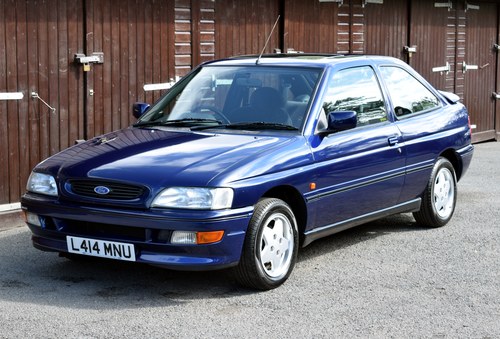 1993 Ford Escort XR3i till salu (bild 1 av 103)